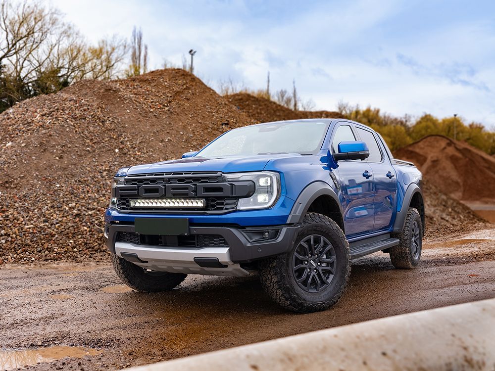 Ford Ranger Raptor 2023 Triple-R 16 paigalduskomplekt koos tulega