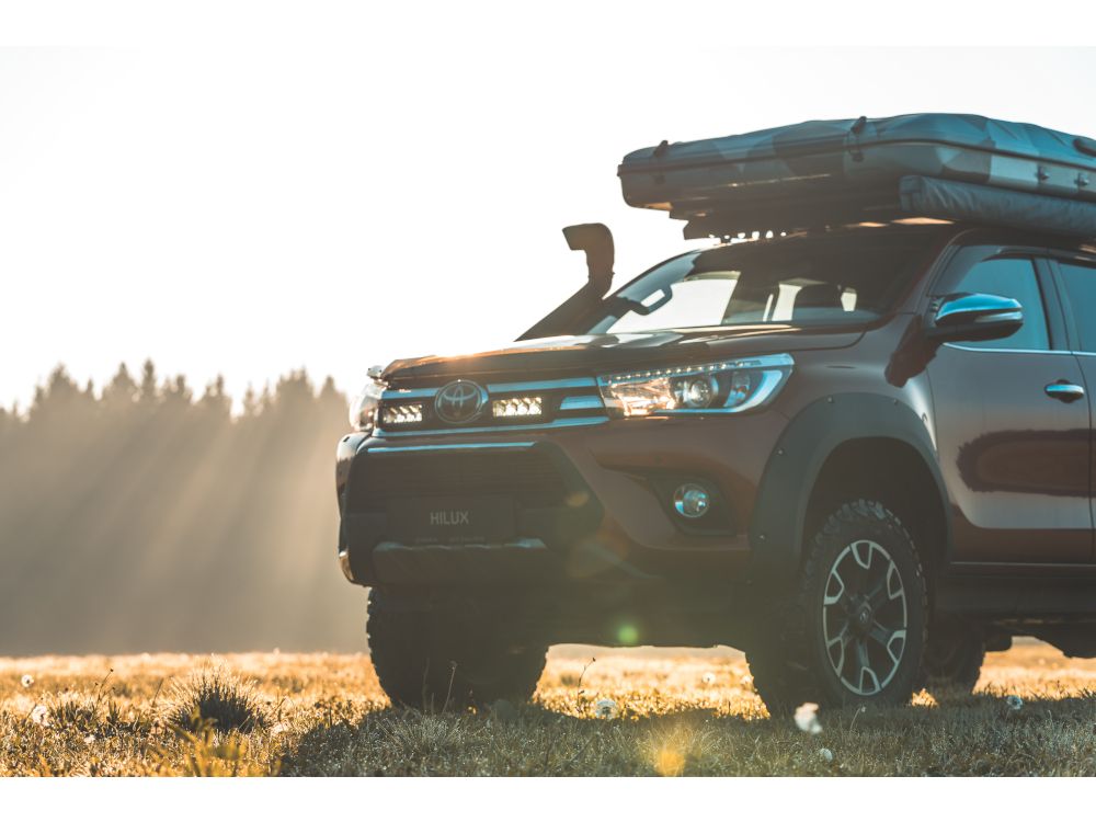 Toyota Hilux (2017+) paigalduskomplekt koos tuledega